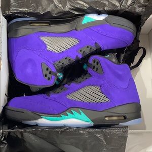 Air jordan Grape 5s